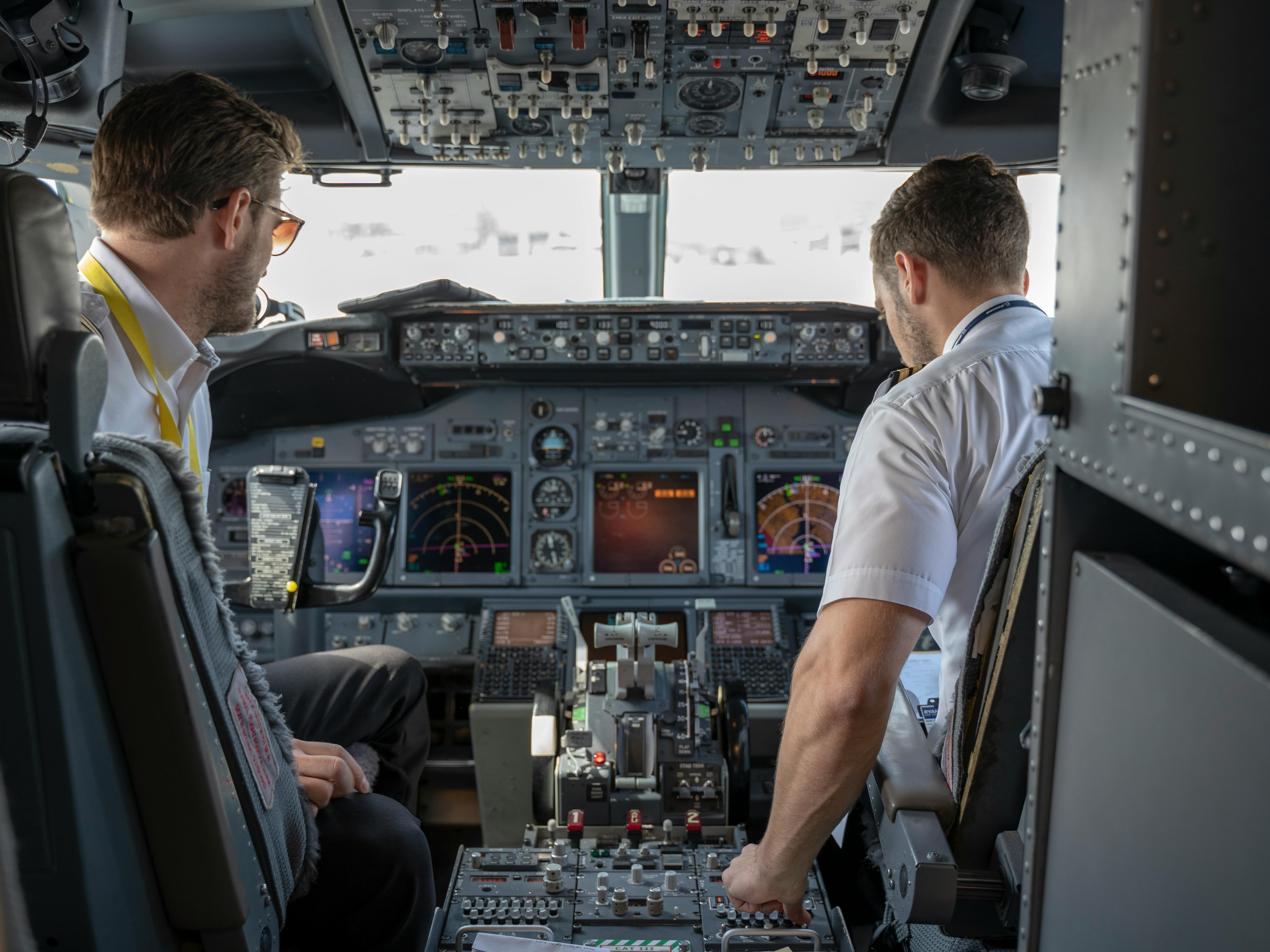 Techniciens en avionique